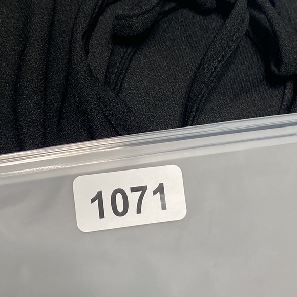 PrettyLittleThing Black On Or Off The Shoulders Fitted Peasant Top Size 8 - Picture 8 of 8